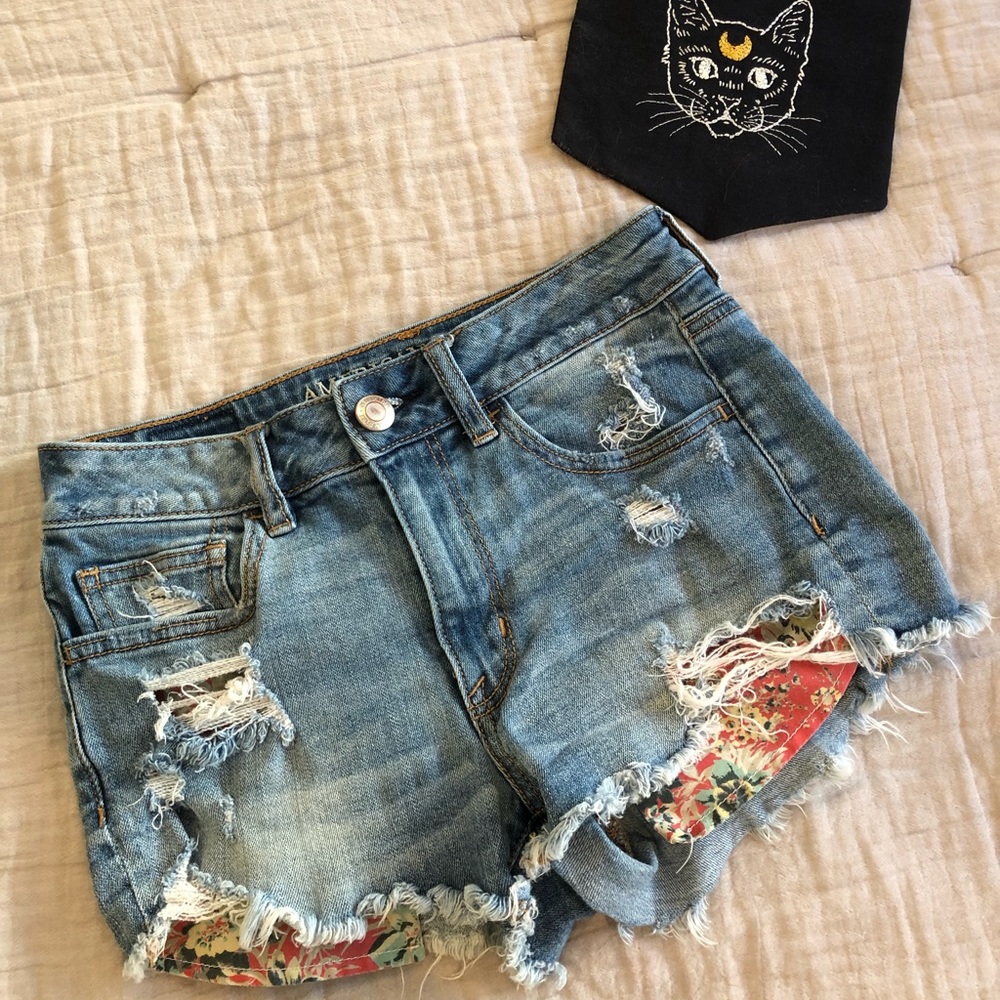 American Eagle Hi Rise Shortie Short